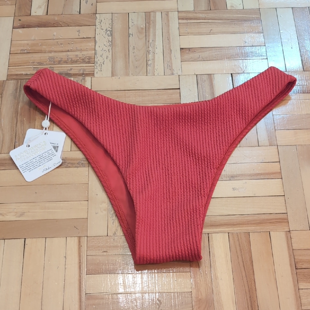 Monday Swimwear Sangria Crinkle Bikini Bottom NWT Size M